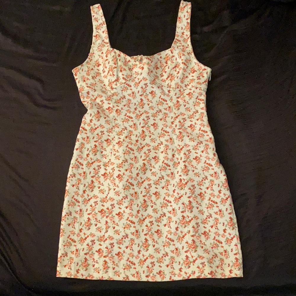 Floral dress, Perfect for Spring! (M)